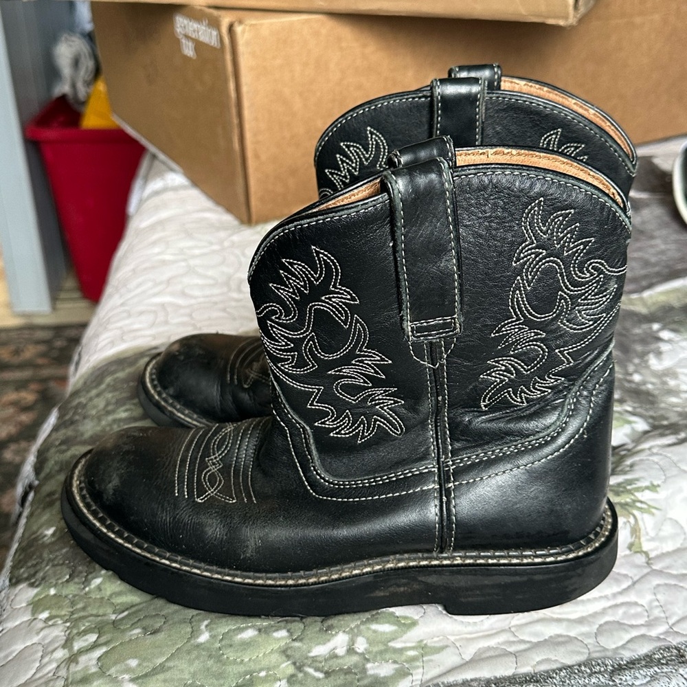 Ariat Black Western Leather Women’s Cowboy Boots - Picture 2 of 5
